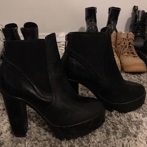 Steve Madden Boots